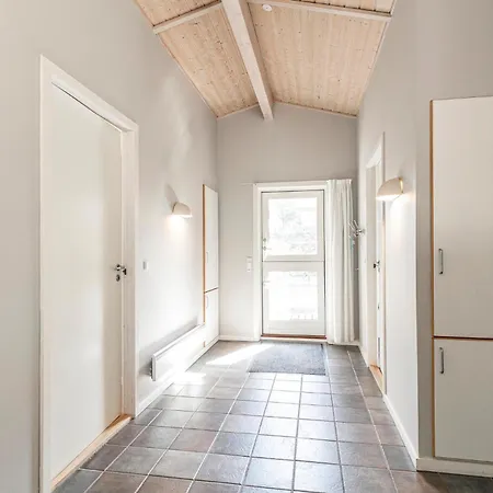 Aakirkeby With Fireplace 02 Tatil Evi *