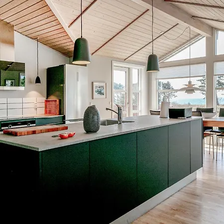 Aakirkeby With Fireplace 02 Tatil Evi *